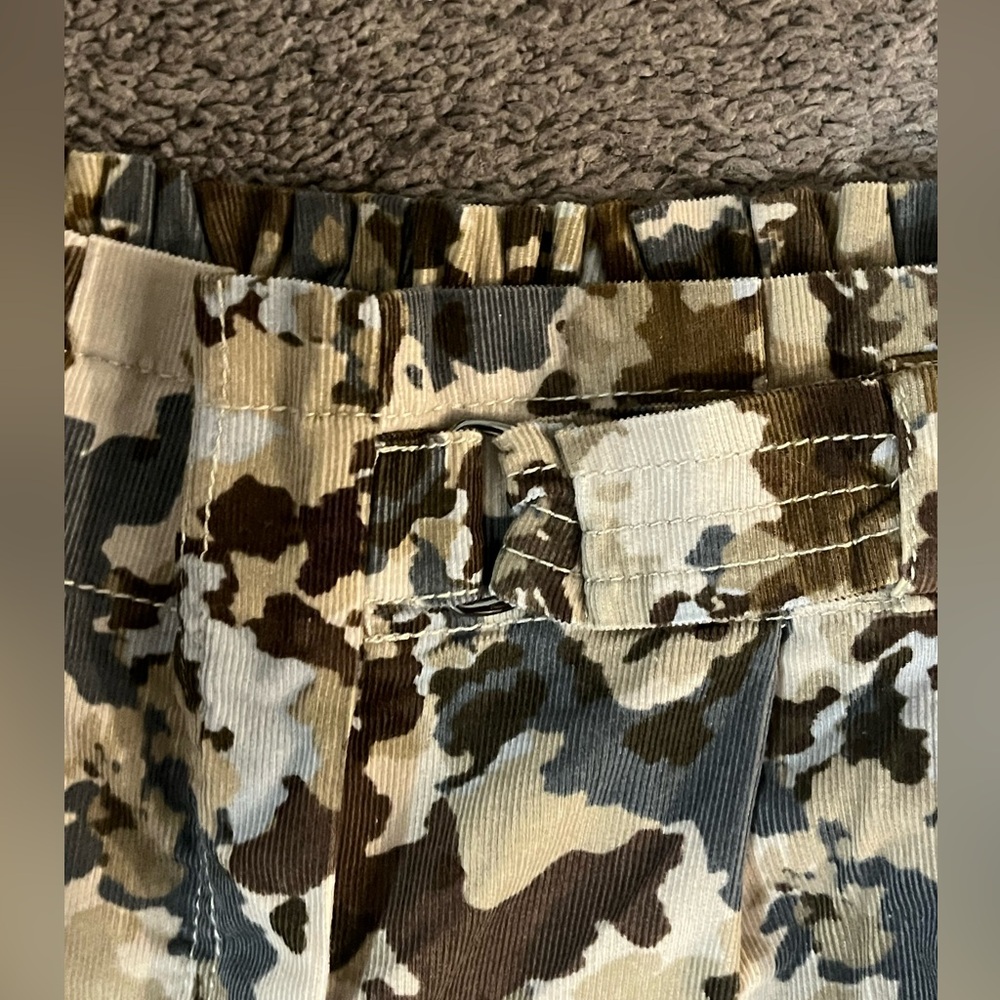 Camouflage cargos